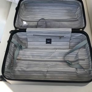 sharper image carry on luggage